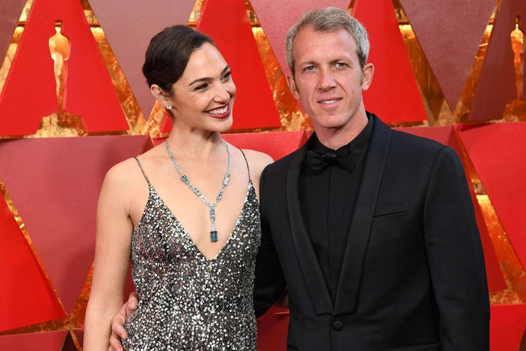 Gal Gadot Height Gal Gadot Height: Physical Stats, Fitness, and Appearance